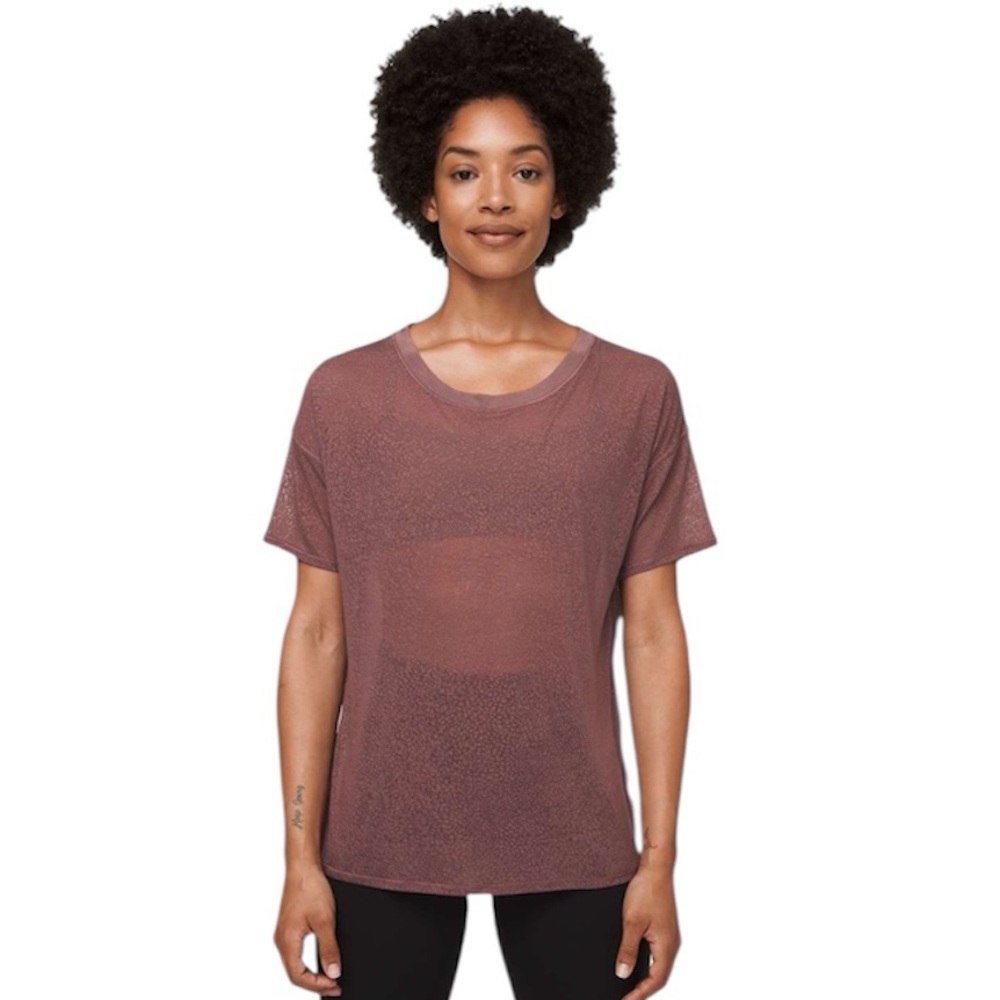 Lululemon Between Moments Tee in Polar Shift Veil Antique Bark Size 8